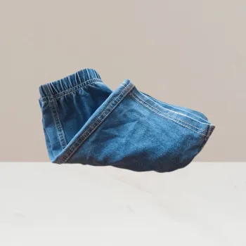 Superbe short en jeans bleu - Taille 23 mois