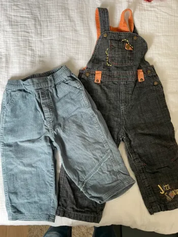 1 salopette + 1 pantalon velours 24 mois