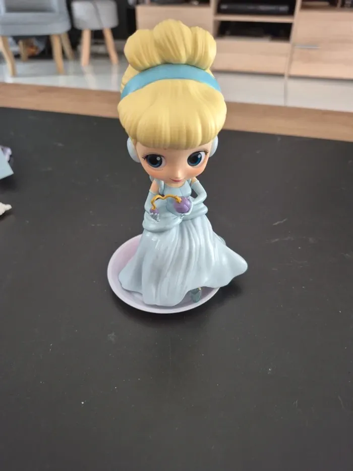 Figurine cendrillon Banpresto - photo numéro 2