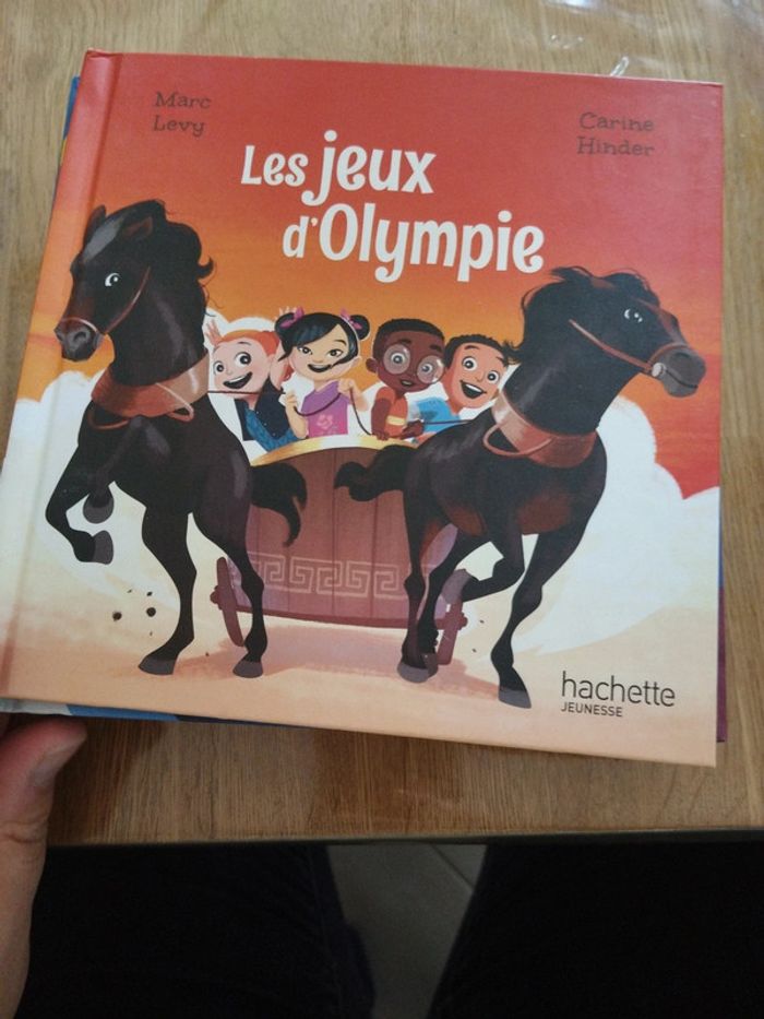 Le club des aventuriers - photo numéro 2