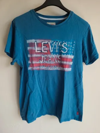 👕Tee-shirt Levis taille 14 ans👕
