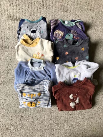 Lot de 8 pyjamas velours 6 mois