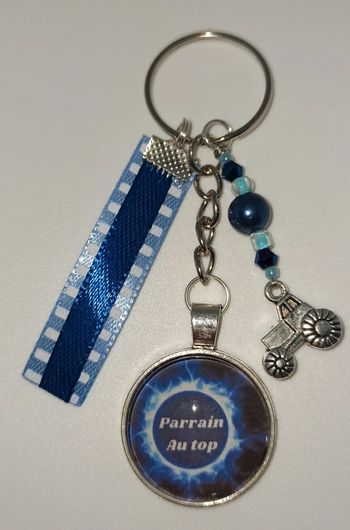 Cadeau parrain, porte clé message " parrain au top "