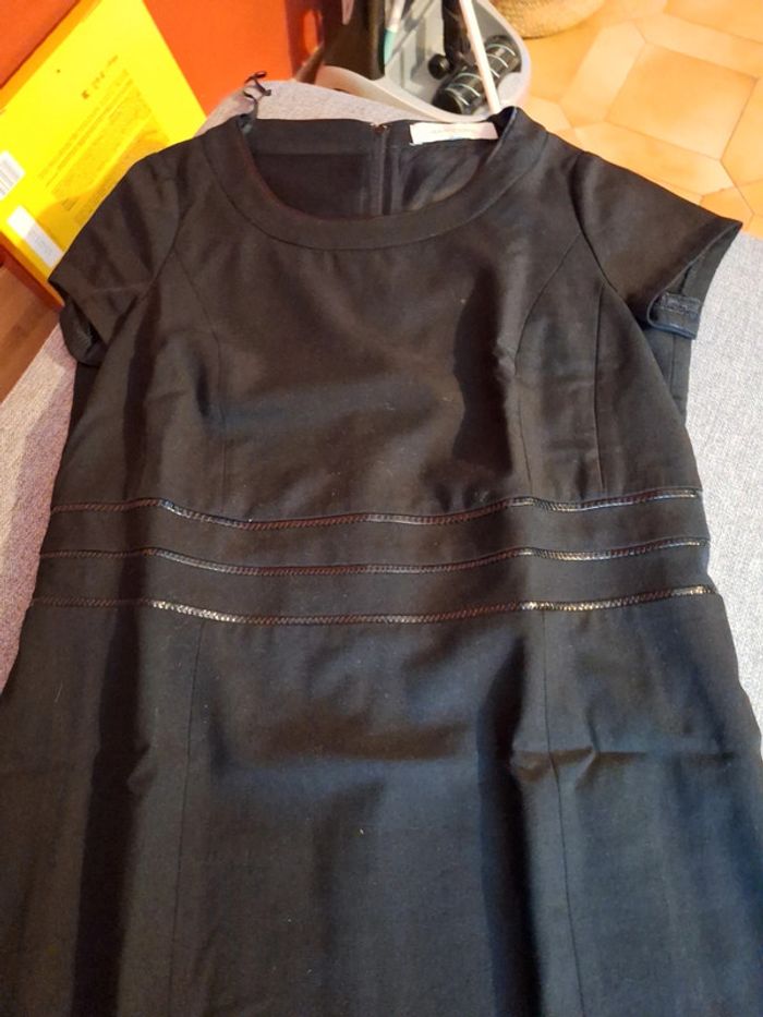 Robe noire - photo numéro 2