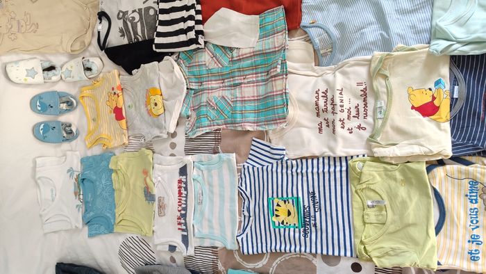 Lot ou pièces 12 mois de 36 pièces en très bon état - photo numéro 4