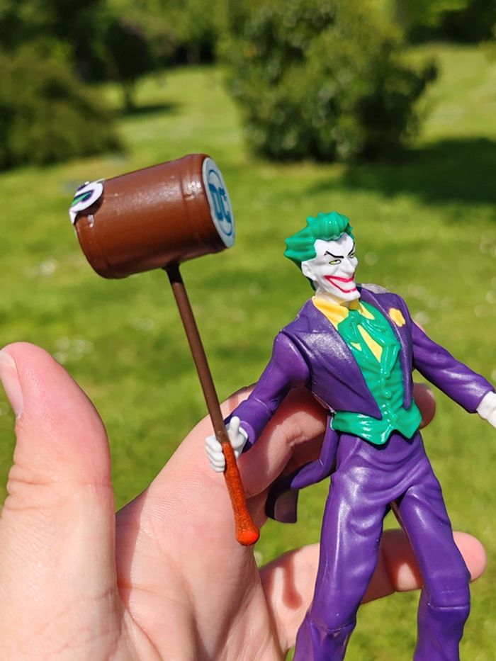 Figurine joker - batman - kinder maxi - photo numéro 4