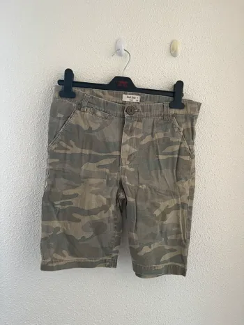 Short camouflage 💫Taille 38