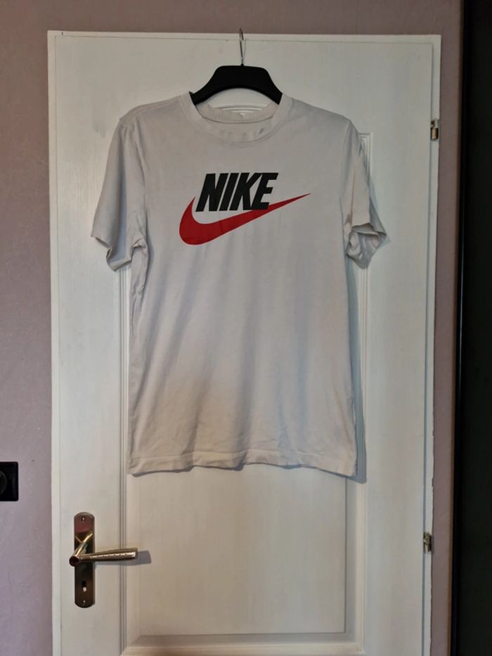 Tee-shirt nike taille s