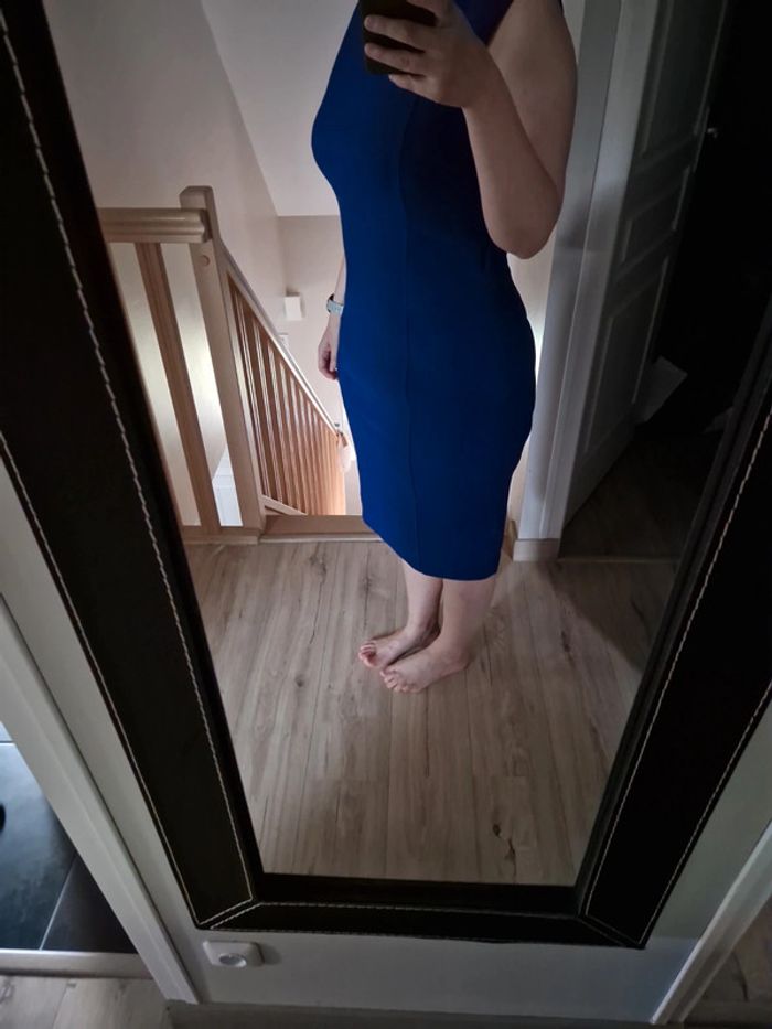 Superbe robe pencil taille 44 épisode bleu électrique - photo numéro 4