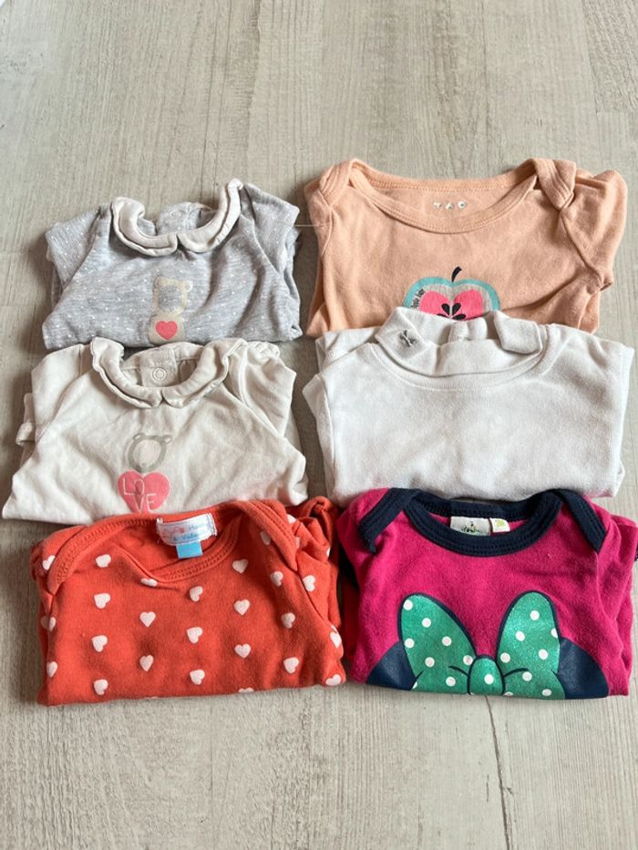 6 bodys manches longues taille 3 mois