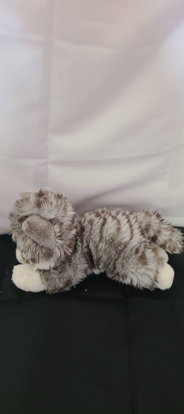 Peluche chat gris blanc tigré Kayla KEEL TOYS - photo numéro 2