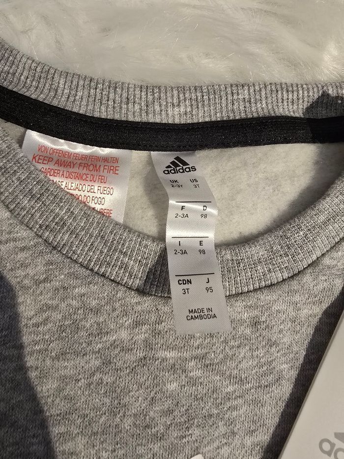 NEUF (non porté) 🏷🤩😍💙superbe jogging ADIDAS  molleton 3 ans unisex 🤩😍💙 - photo numéro 3