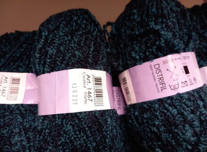 Lot 13 pelotes Bouclette - photo numéro 3