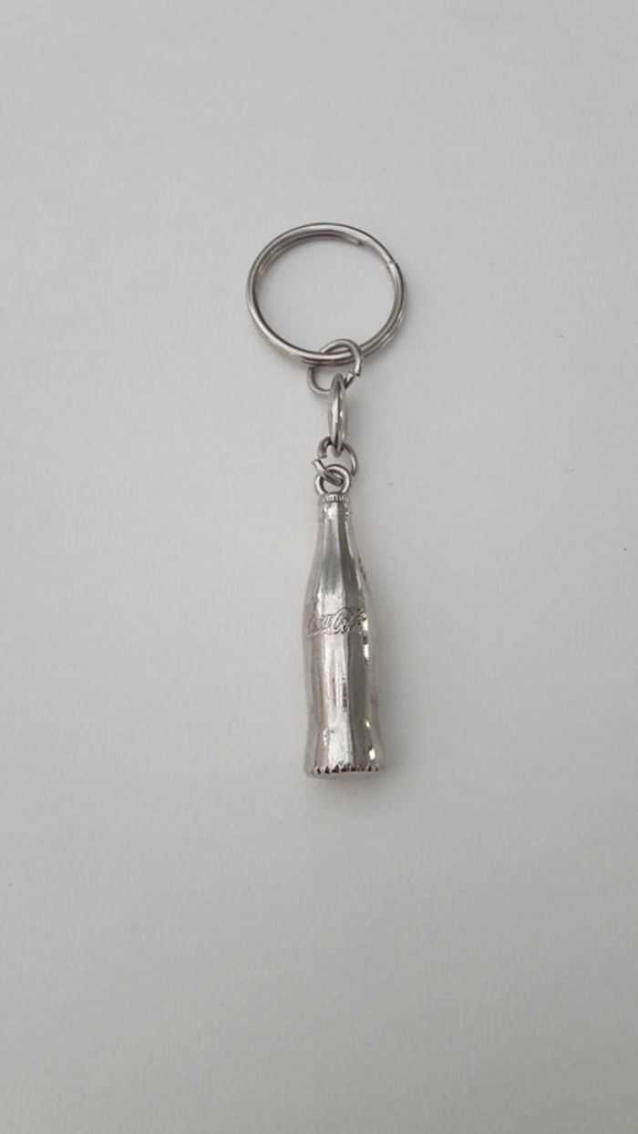 🔖Porte clé en acier Coca Cola