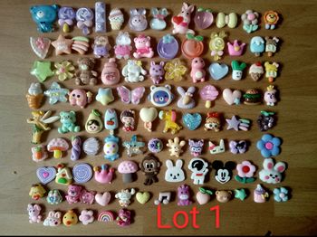 Figurines