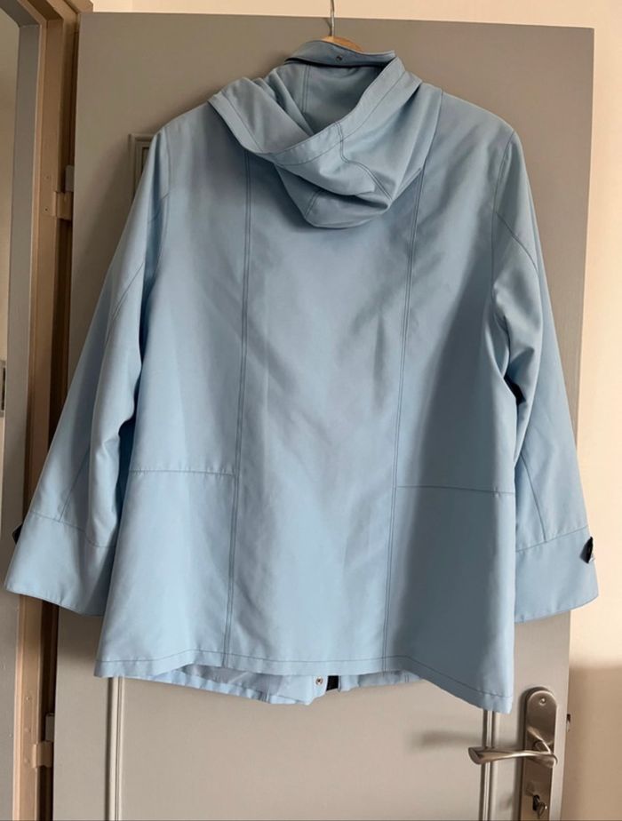 Imperméable bleu clair - photo numéro 4