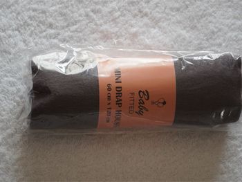 Drap housse gris foncé Baby Fitted neuf Dimension 60 x 120 cm