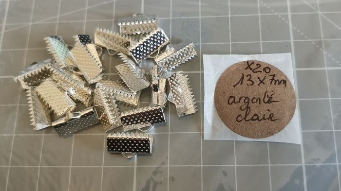 20 embouts griffes 13 x 7 mm à sertir en métal argenté clair - photo numéro 2