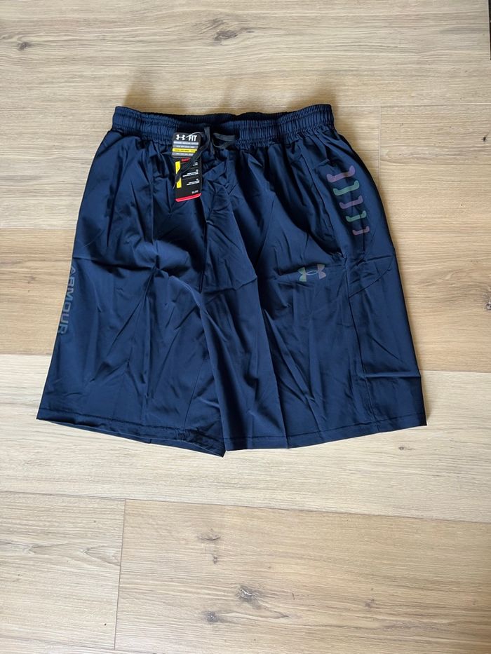 Short de sport Under Armour - Neuf avec étiquette - XL - photo numéro 1