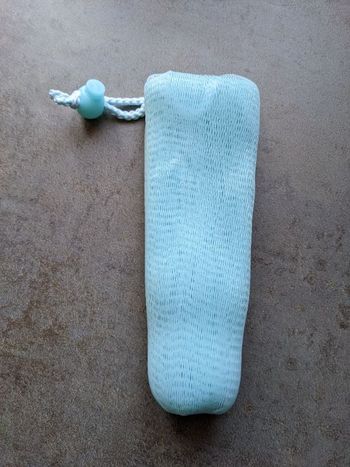 Eponge fleur de douche