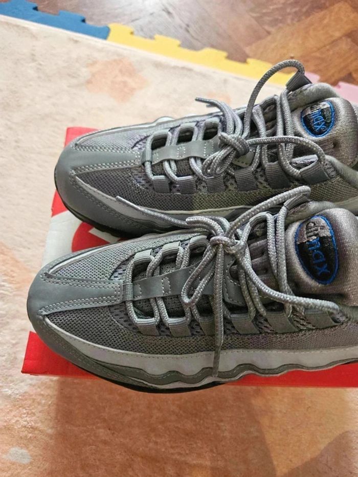 Nike Air Max 95 gris frais bleu coureur taille 40 - photo numéro 6