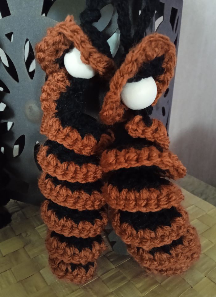 Chenilles/poupées crochet halloween - photo numéro 2