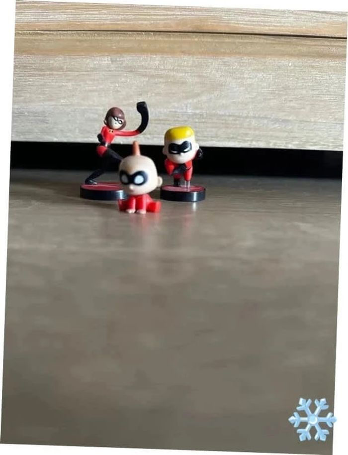 Lot de trois petites figurines les indestructibles - photo numéro 2