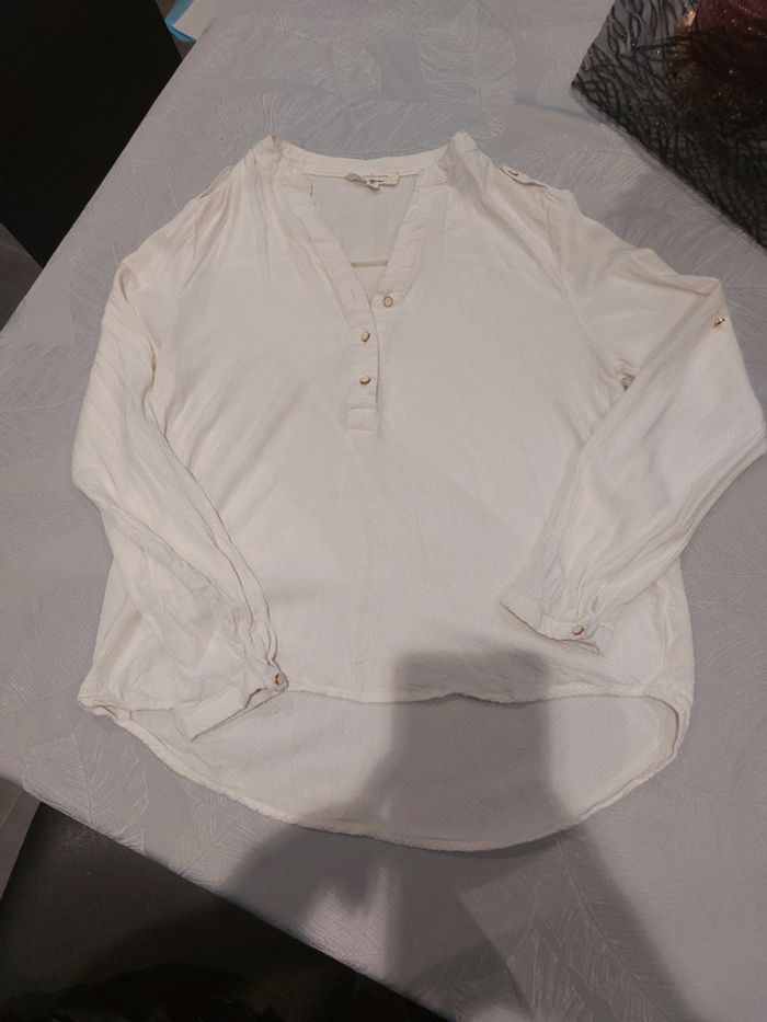 Blouse blanche Taille M / 38 Cache noir Très bon état