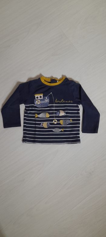 Tee-shir manches longues T 23 mois