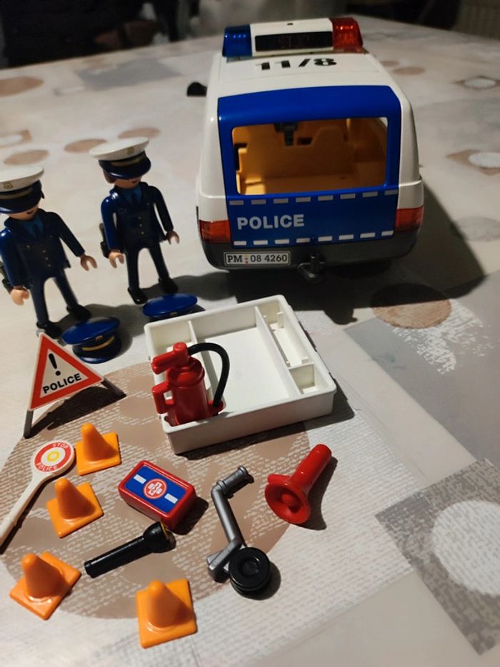 Voiture de police playmobil - photo numéro 4