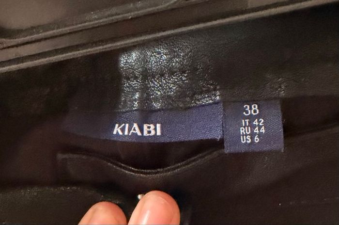 Pantalon noir Similicuir taille 38 - photo numéro 3