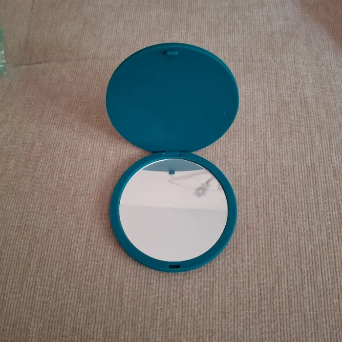 Miroir de poche neuf - photo numéro 2