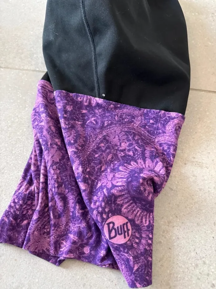 Capuche Buff, très bon état, taille unique - photo numéro 3