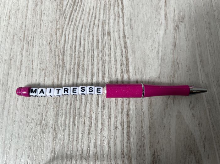 Stylo maîtresse - photo numéro 2