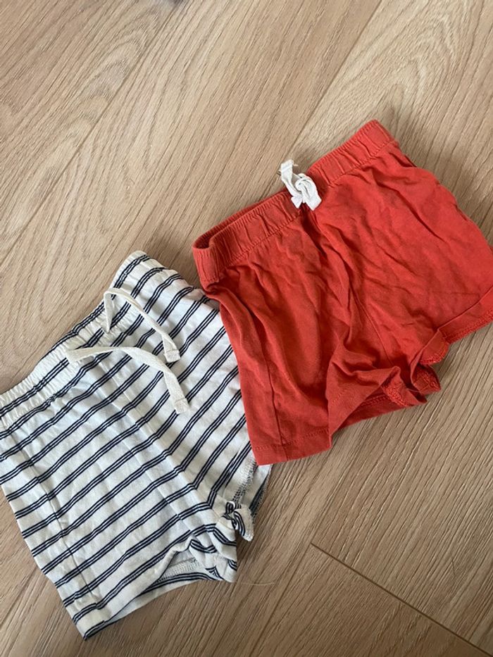 Lot de 2 shorts kiabi 12 mois