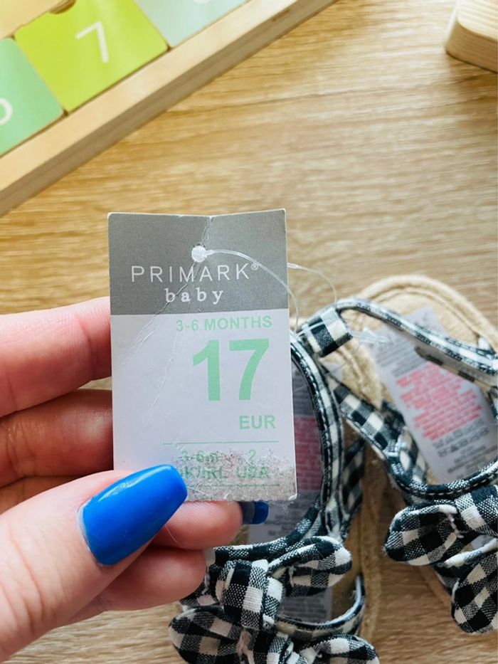 Chaussure taille 17 - photo numéro 3