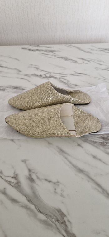 Babouches dorées