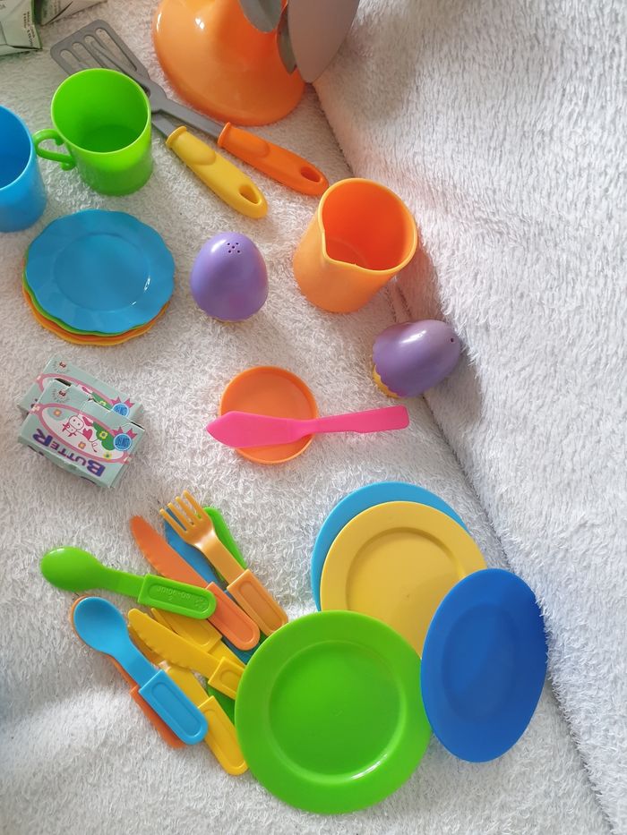 Lot dînette de plus de 60 pièces - photo numéro 5