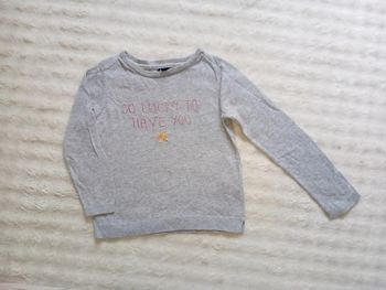 Pull fille 6ans 🩶🌸