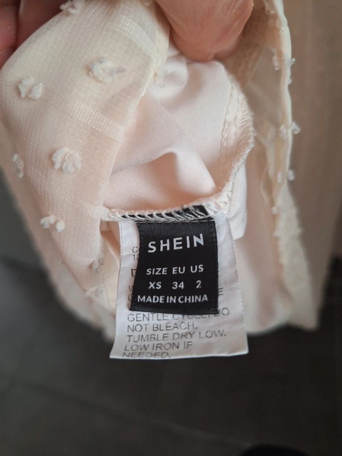 Blouse blanche - photo numéro 4