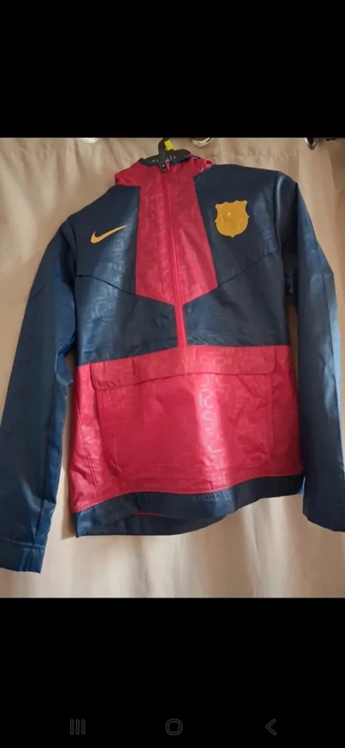 Veste Nike FC Barcelone Neuve – 12 ans / 152 cm