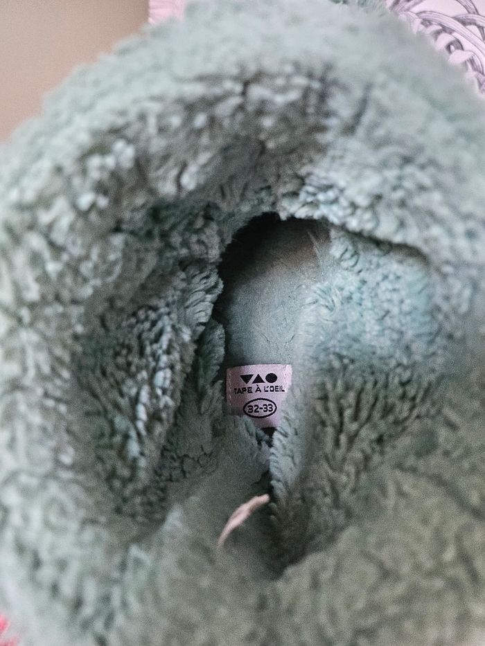 Chaussons tape à l'œil 32-33 - photo numéro 4