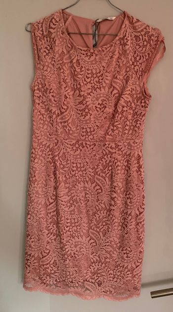 Robe dentelle T38