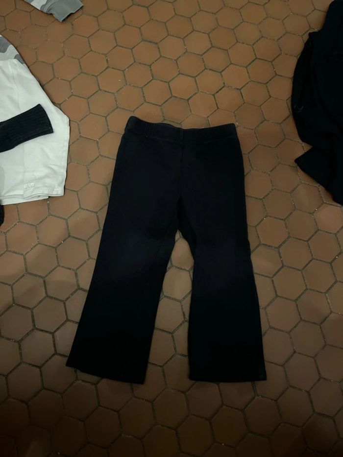 Gros lot de vêtements hiver fille 2 ans 94 cms armani junior - photo numéro 10