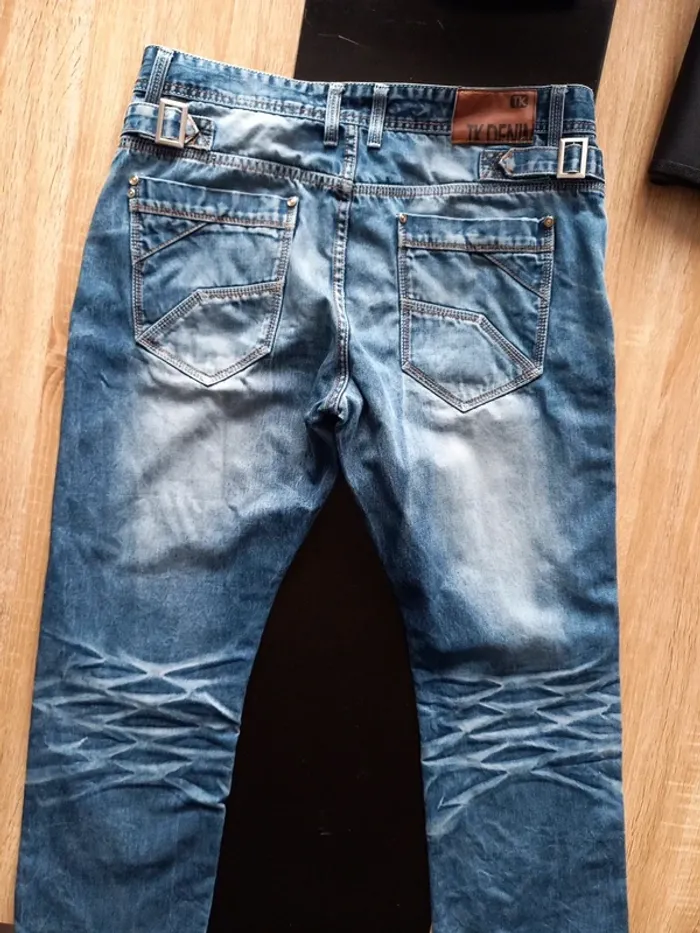 Jean's homme T46 - photo numéro 7