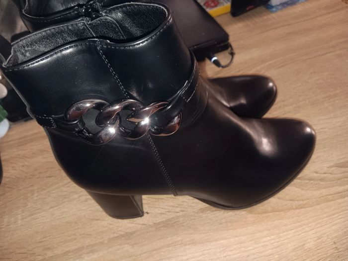 Bottines noires à talon chaîne élégante taille 41