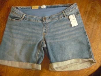short en jean de grossesse