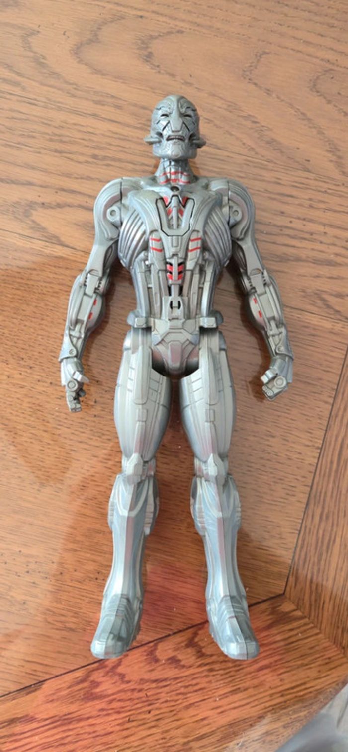 Figurine ultron