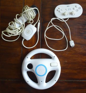 Wii volant, micro et manette de jeu