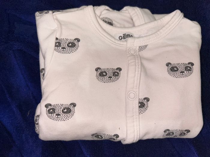 Lot de pyjamas - - photo numéro 2